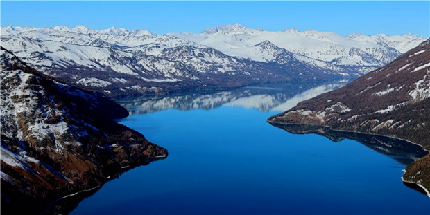 Blue skies in Tibet boon for locals, boost to tourism