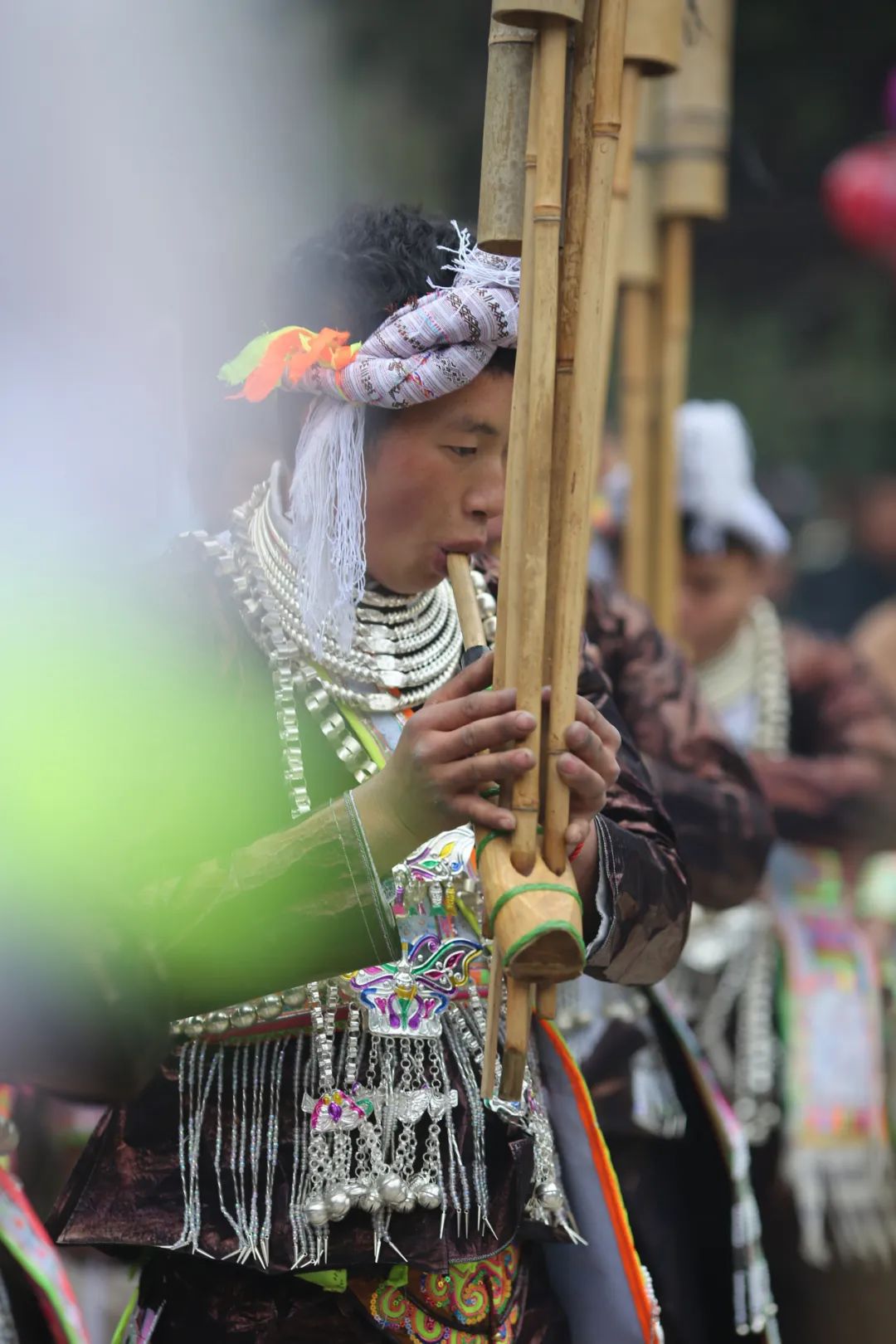 岜沙苗寨景区“小别重逢” 迎客流小高峰