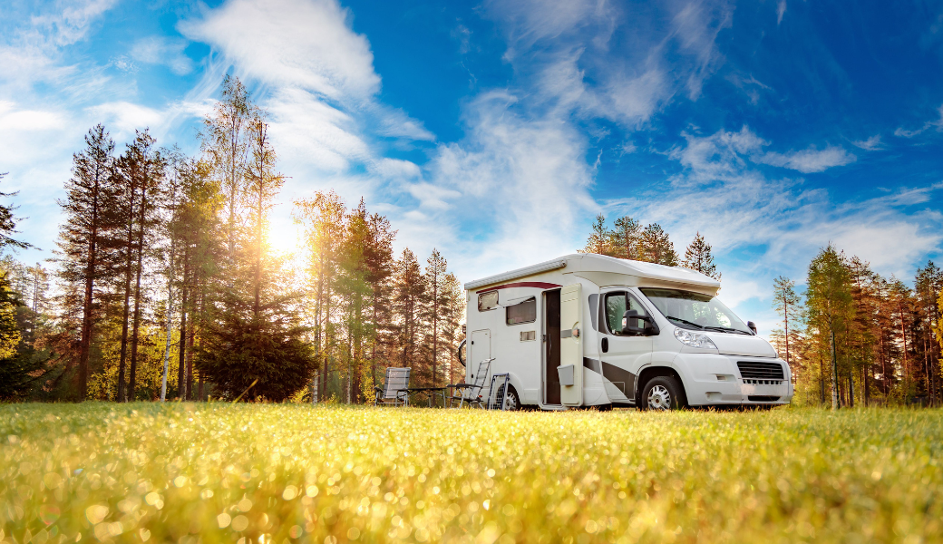 2022年美国房车销量预计为50W台，比2021年约减10W台