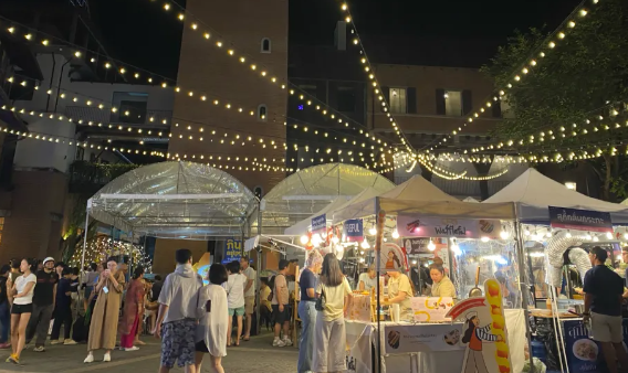 国庆赴泰中国游客暴增，航班客座率达99%，日均超2万人次