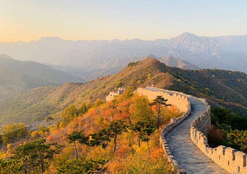 八达岭长城景区官方：让游客安全舒心登城赏雪