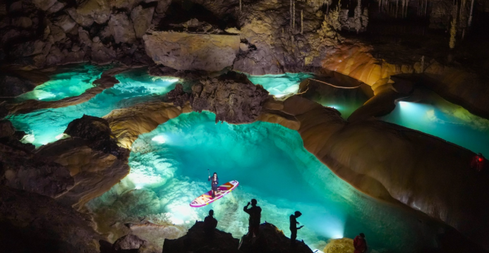 文旅体融合开辟乡村振兴新路径，马蜂窝“石龙洞项目”创新实践引关注