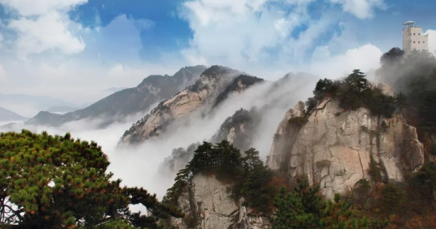 第三届大别山上红旗飘主题传播活动启动