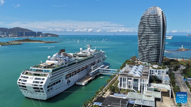 Cruise ship "Star Voyager" makes first visit to Sanya, S China