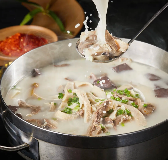 Lamb Soup: A Warm Winter Memory, A Guide to Lamb Cuisine in Sichuan