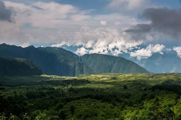 直面贡嘎，这里是王岗坪
