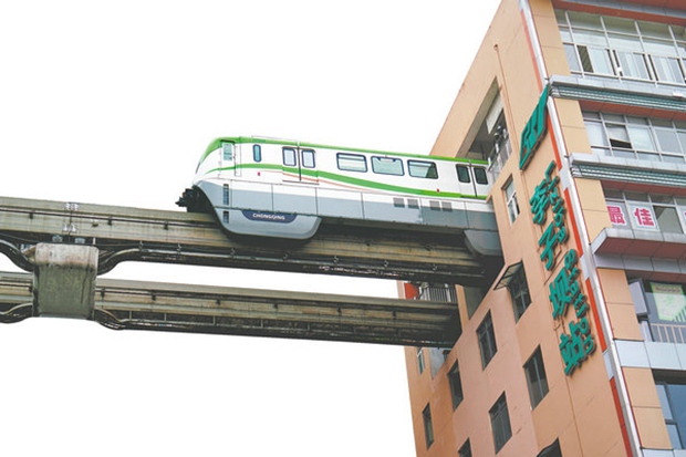 A spicy treat helps negotiate city