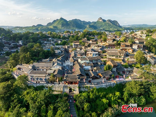 Exploring Qingyan ancient town in southwest China