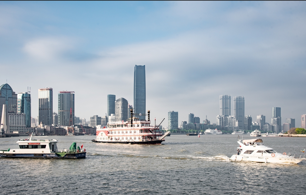 商务部:探索在具备安全条件的地区开发低空旅游