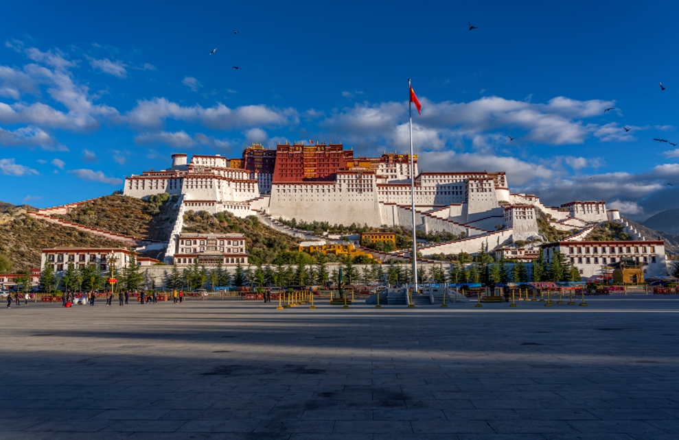 西藏尼玛县“当惹雍错”景区推介暨摄影展在拉萨举行