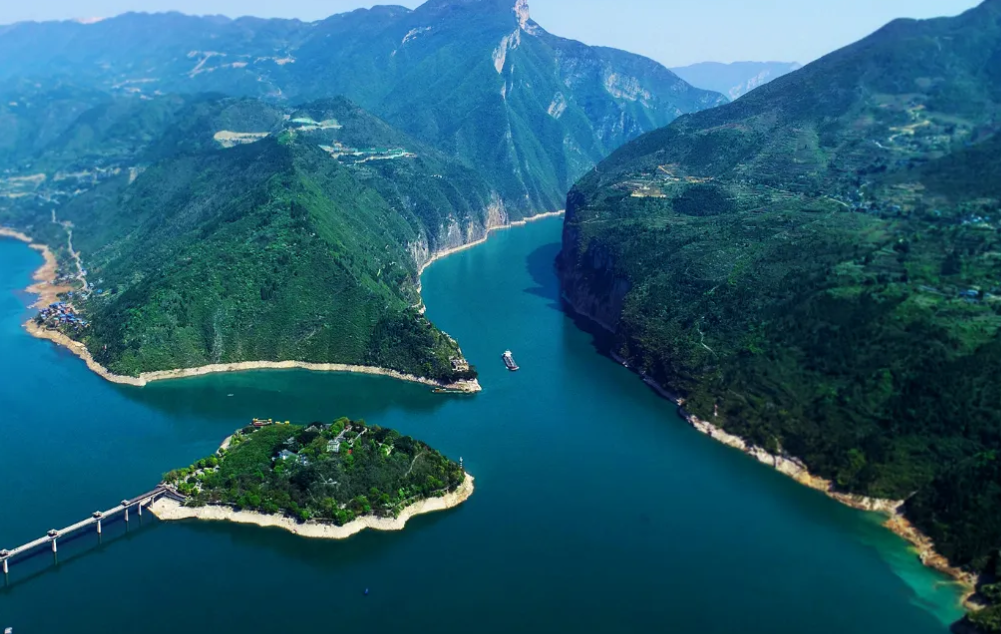 三峡今年暑期水上游客量破200万人次