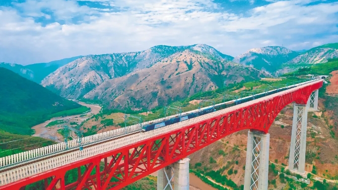 U.S. downgrades China travel advisory, easing obstacles for bilateral exchange