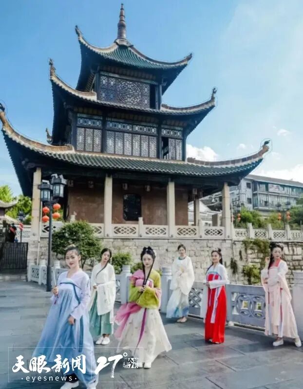 贵州剧本旅行项目《烟波甲秀—历史的主人翁》入选 “文旅融合” 十佳优秀案例