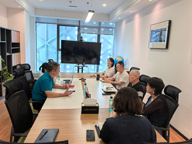 中国国际露营大会执行主席李守文到访国际山地旅游联盟