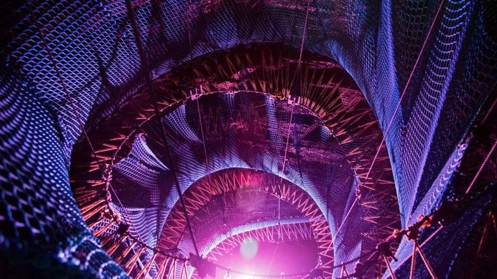 别有洞天！这个英国矿洞里居然藏了个游乐场