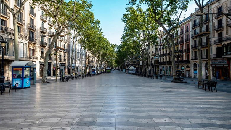 EU takes big step toward relaxing travel rules for vaccinated