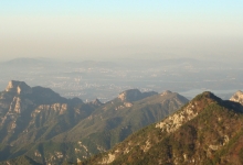 假期泰山陪爬爆火:一单能挣100元,女客户居多