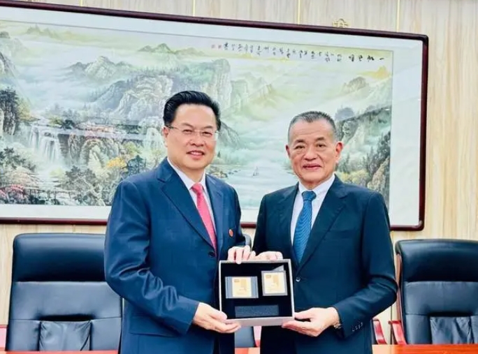 程学源会见马来西亚华人公会代表团一行