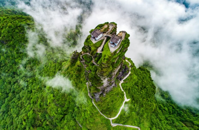 贵州梵净山下露营基地成“山野体验中心”