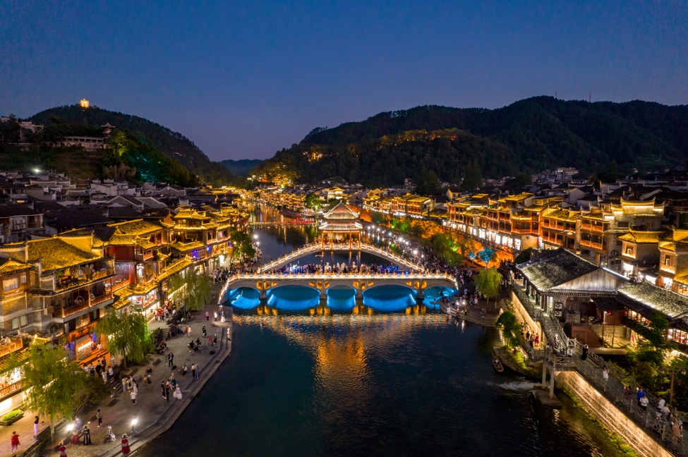 沉浸式剧场兴起 成中国游客旅途“新景”