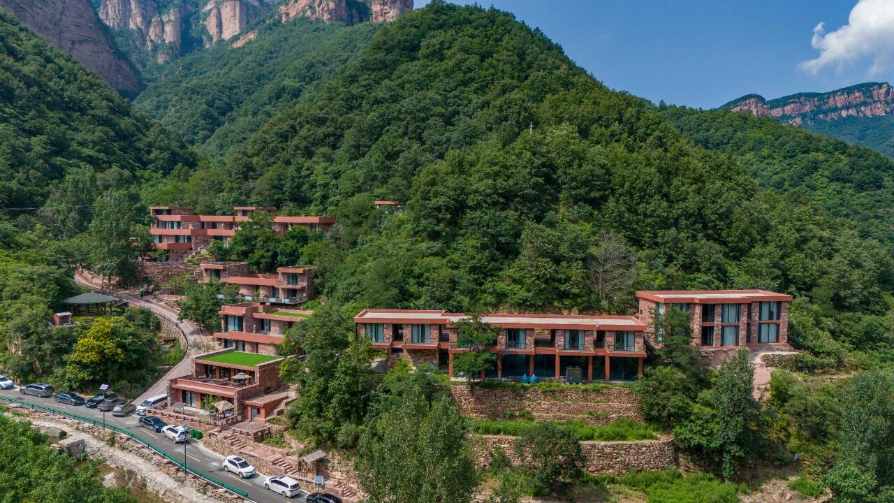 以特色文旅赋能乡村振兴 ——访国际山地旅游联盟副主席刘照惠